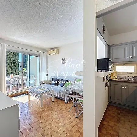 T2, 4 Personnes Terrasse Vue Résidence Avec Piscine à Pramousquier - * Le Lavandou