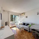 Apartment T2, 4 Personnes Terrasse Vue Avec Piscine A Pramousquier - Le Lavandou