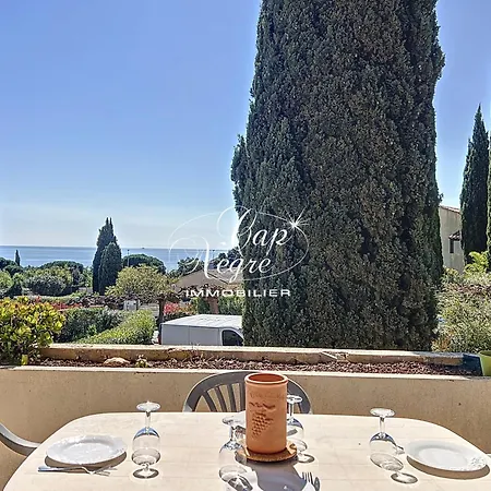 T2, 4 Personnes Terrasse Vue Résidence Avec Piscine à Pramousquier - Appartement *
