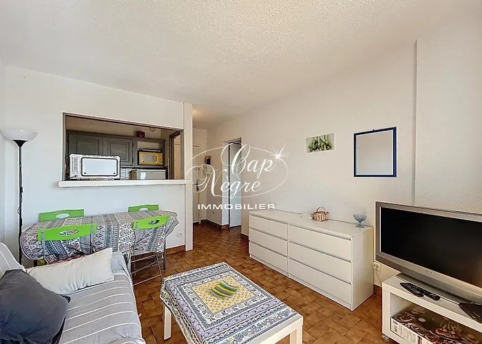 T2, 4 Personnes Terrasse Vue Avec Piscine A Pramousquier - Apartman *